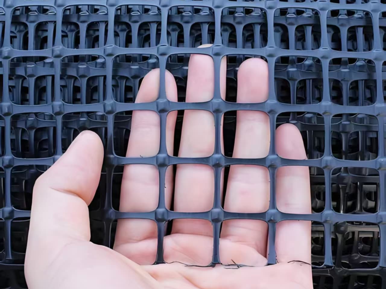 Indonesia – Lưới địa kỹ thuật có thực sự giúp tiết kiệm chi phí cho móng nhà trên nền đất yếu?