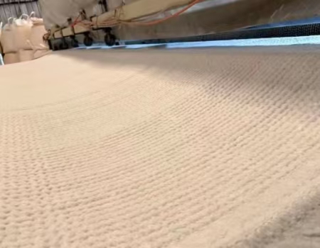 Cách chọn vật liệu lót đất sét tổng hợp cho ao lắng mỏ đồng?